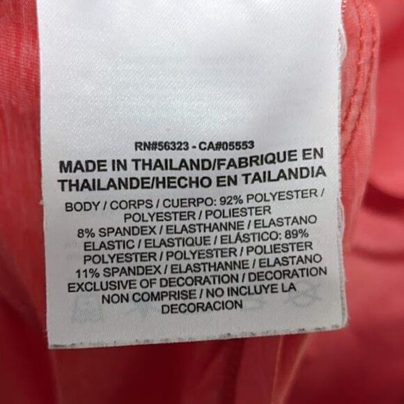 Nike | Elastika Keyhole Training Tank in Red - Picture 11 of 11